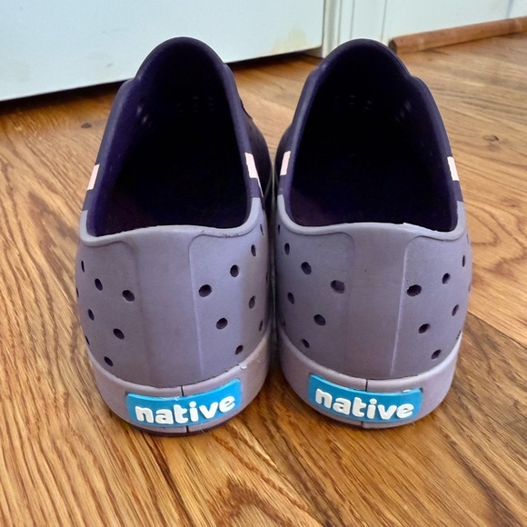 Native Shoes Girls Purple Jefferson Block Shoes size J2 - Picture 8 of 8